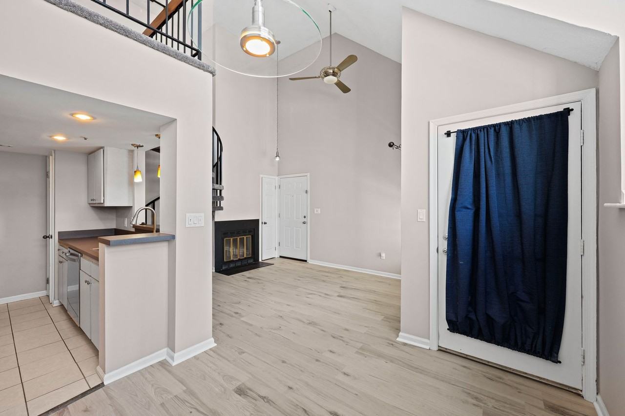 14037 Vista Dr - Photo 3 of 14