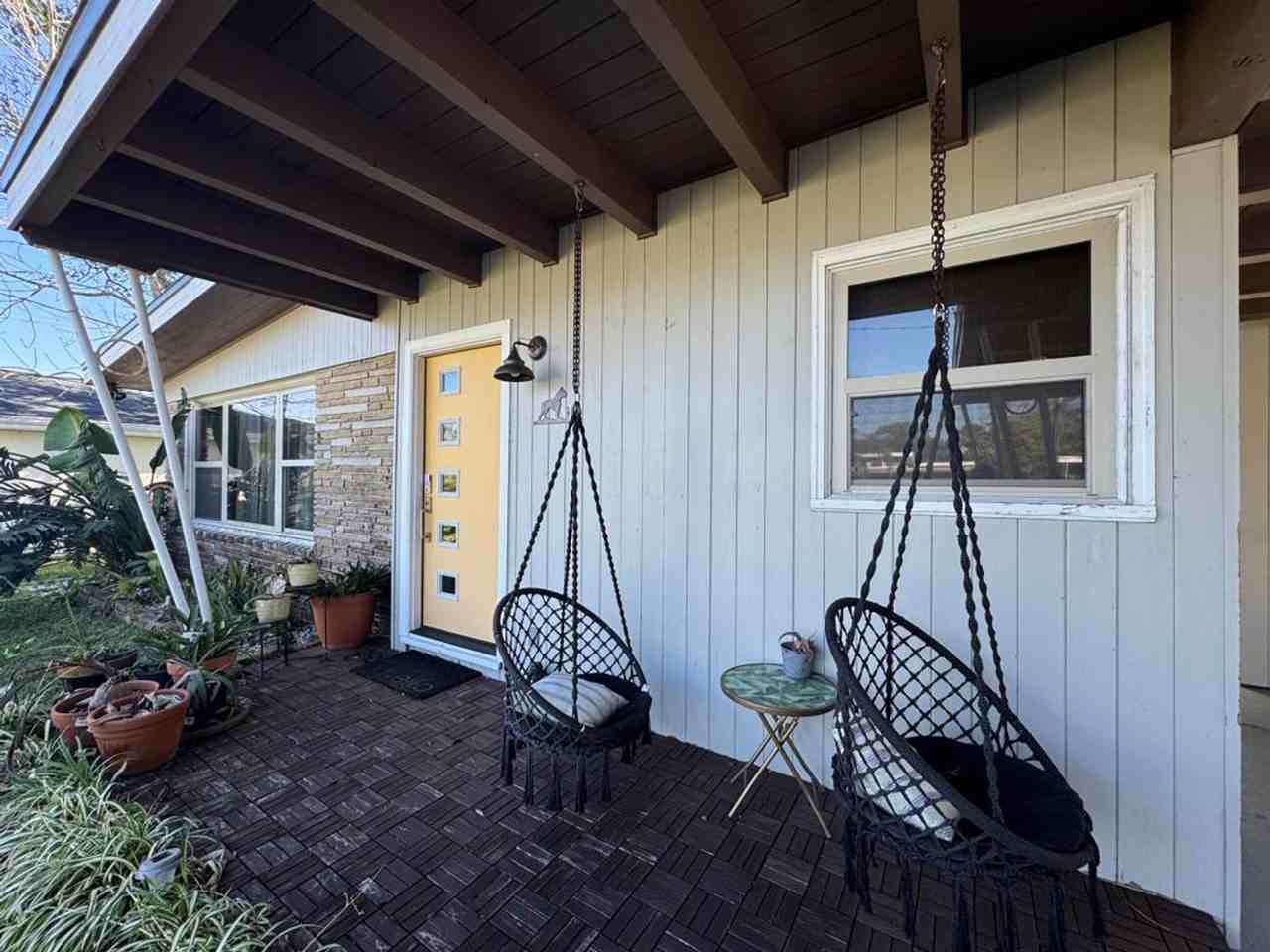 115 5th St - Photo 2 of 16