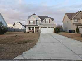 211 Breakwater Dr - Photo 1 of 1