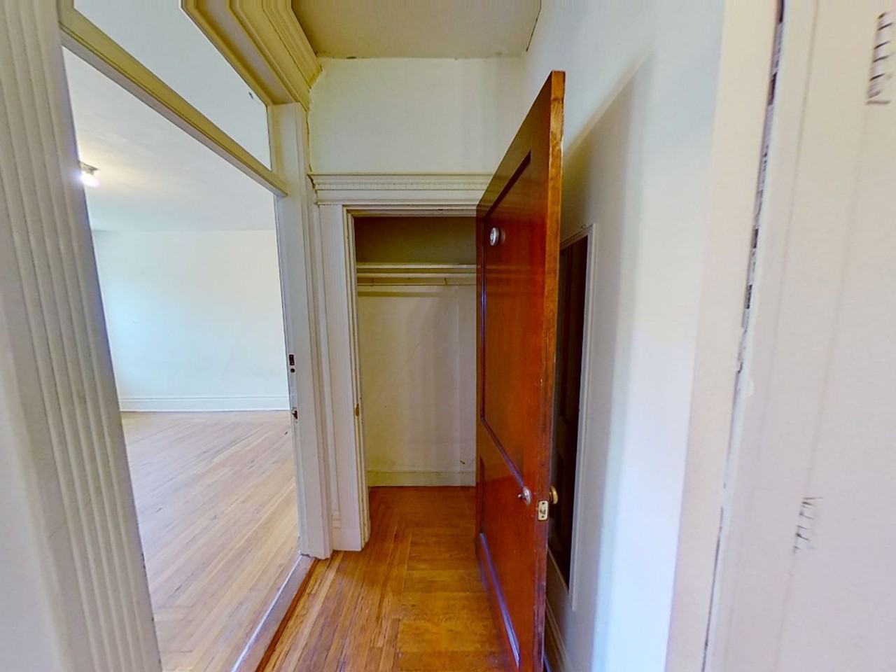 80 Fenway - Photo 4 of 19