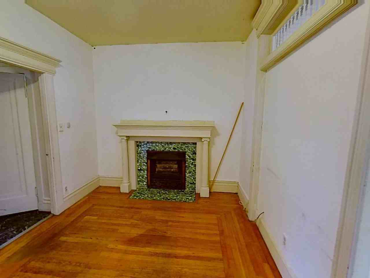 80 Fenway - Photo 7 of 19