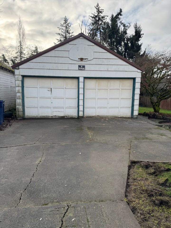 2008 E College Way - Photo 2 of 13