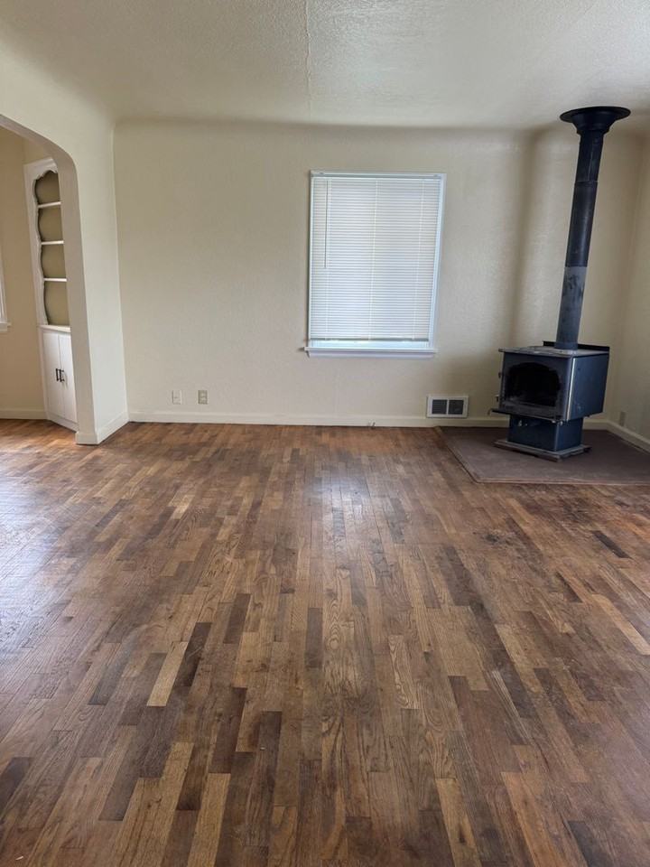 2008 E College Way - Photo 3 of 13