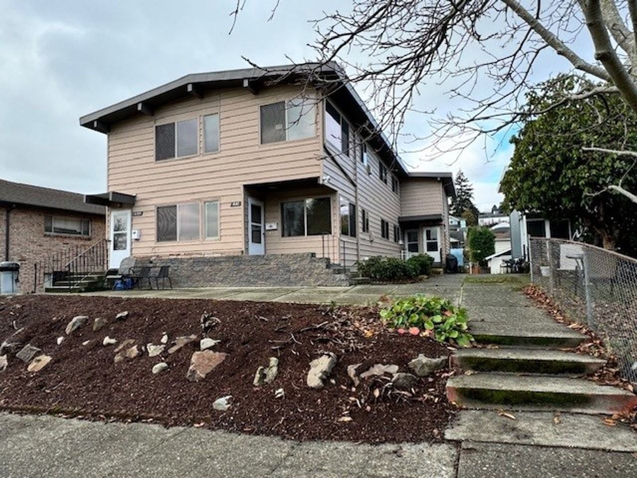 4145 36th Ave Sw - Photo 2 of 10