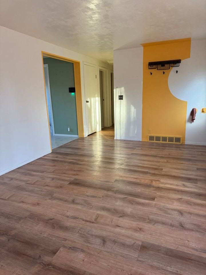 196 Copper St - Photo 2 of 22