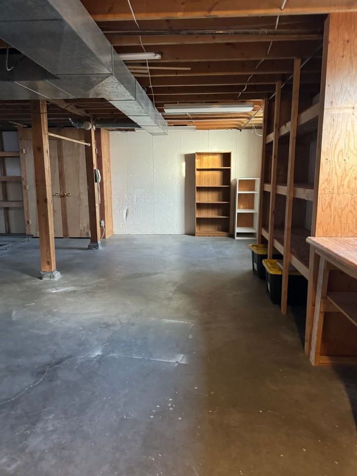 196 Copper St - Photo 7 of 22