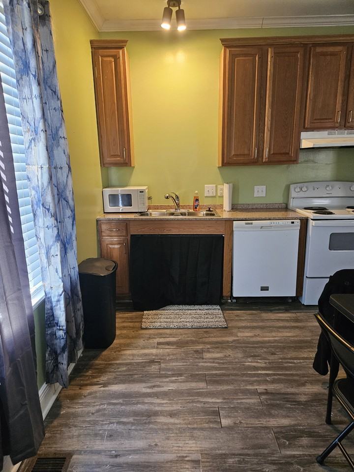 8200 Edinburgh Street - Photo 2 of 14