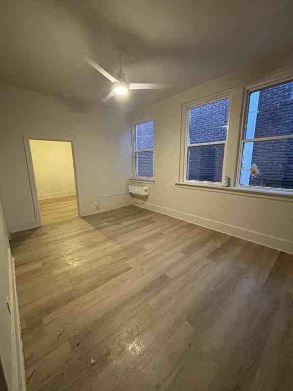 404 E Bond St #5 - Photo 2 of 5