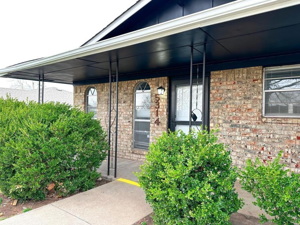 5314 Nw Rotherwood Dr - Photo 4 of 22