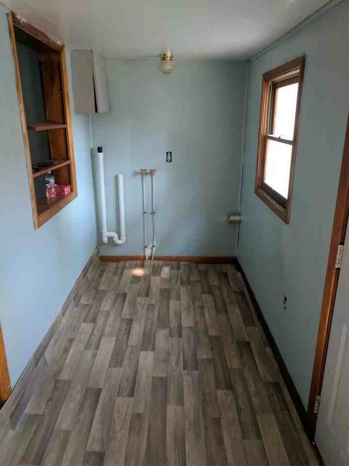 403 9th Ave Sw - Photo 2 of 7