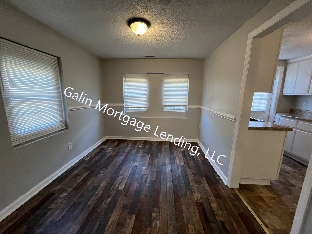 103 King St - Photo 2 of 12