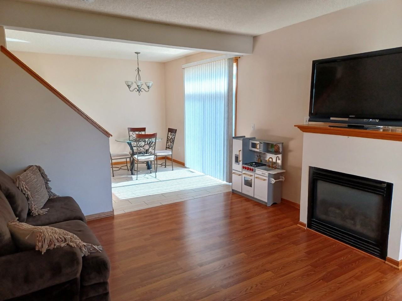 1950 Parkway Ave - Photo 5 of 39