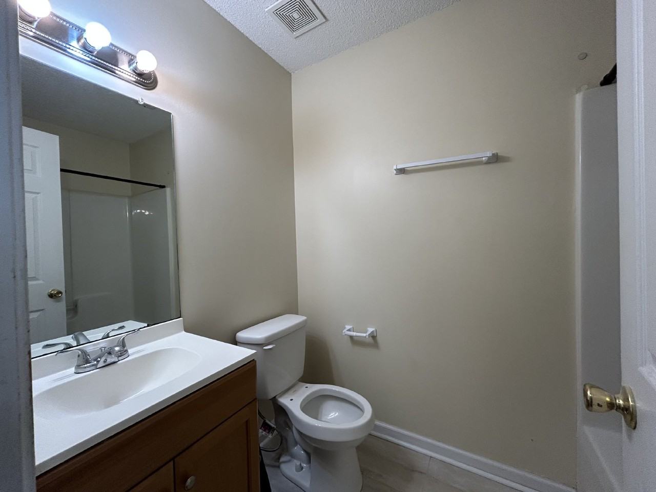 94 Scott Spencer Rd - Photo 3 of 12