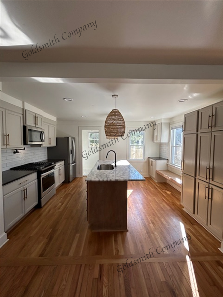 13 Biltmore Dr - Photo 3 of 10