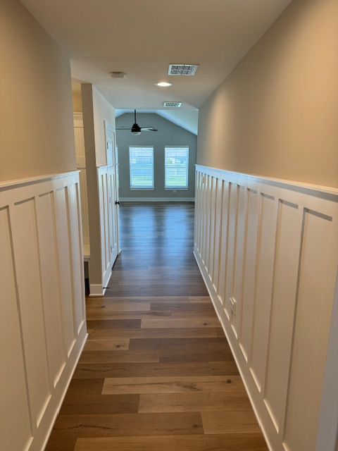 823 N Maple St - Photo 2 of 20
