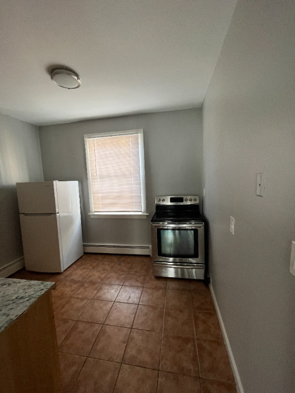 235 Collins St #S3A - Photo 5 of 7