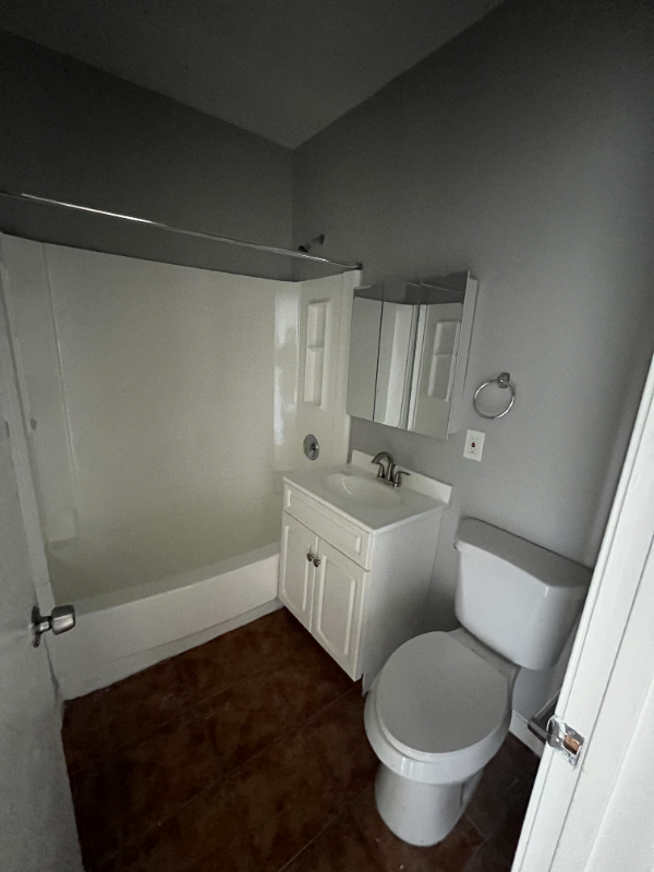 235 Collins St #S3A - Photo 7 of 7