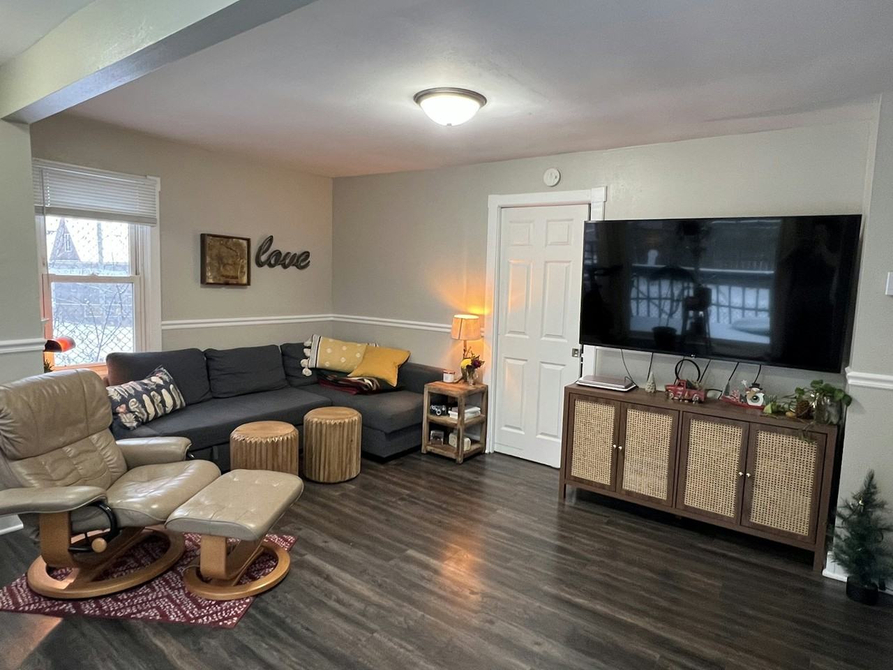 1219 East Kane Place, Unit Rear Cottage - Photo 5 of 11