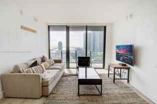 121 Ne 34th St #1507 - Photo 1 of 1