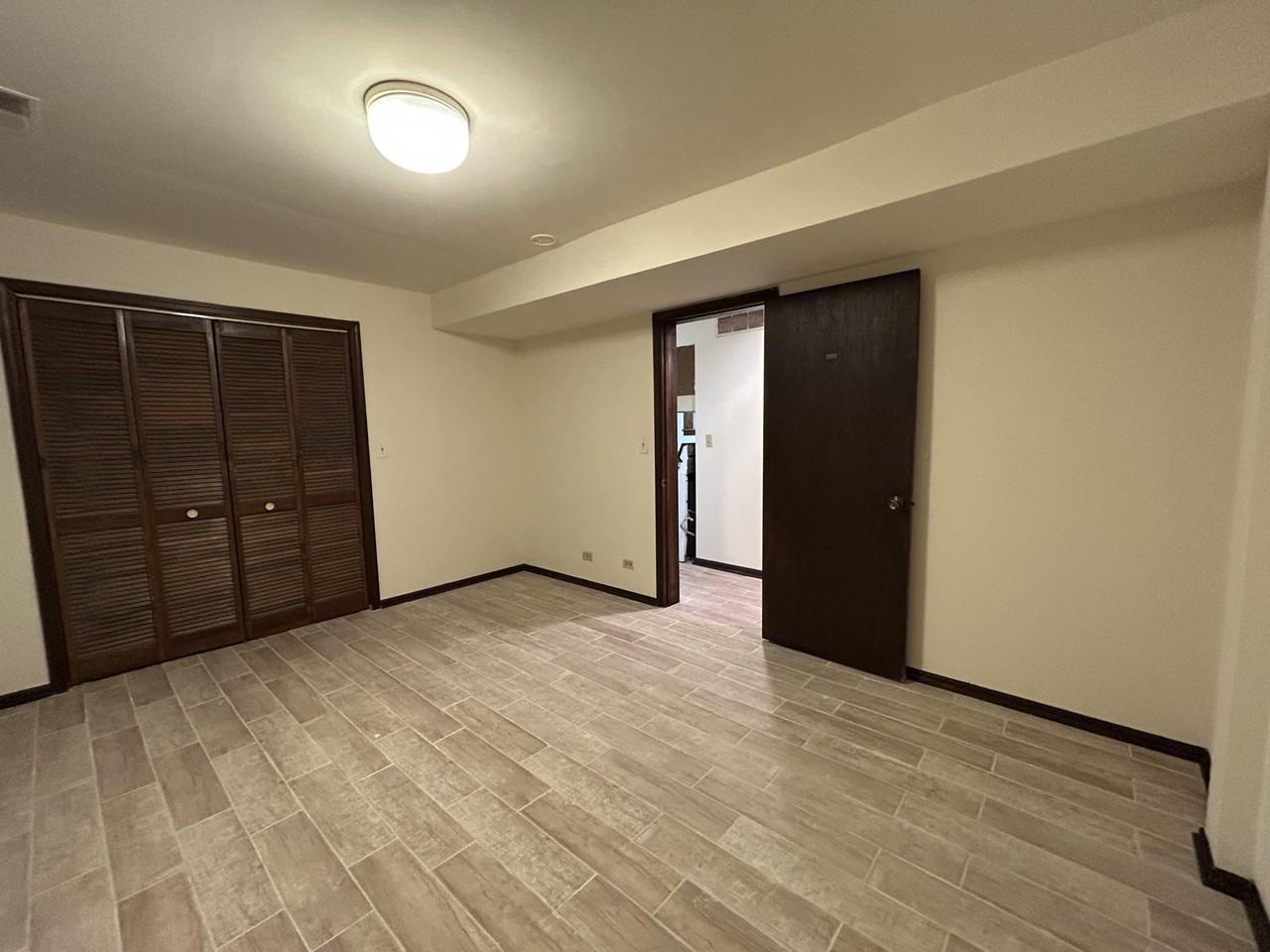 3146 N Southport Ave #G - Photo 4 of 9