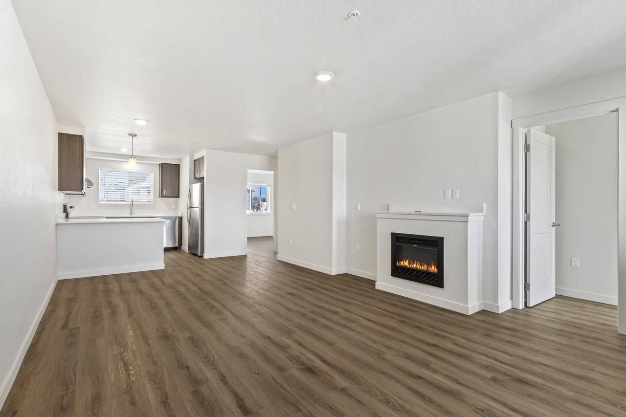306 E Rr Ave #D202 - Photo 2 of 11
