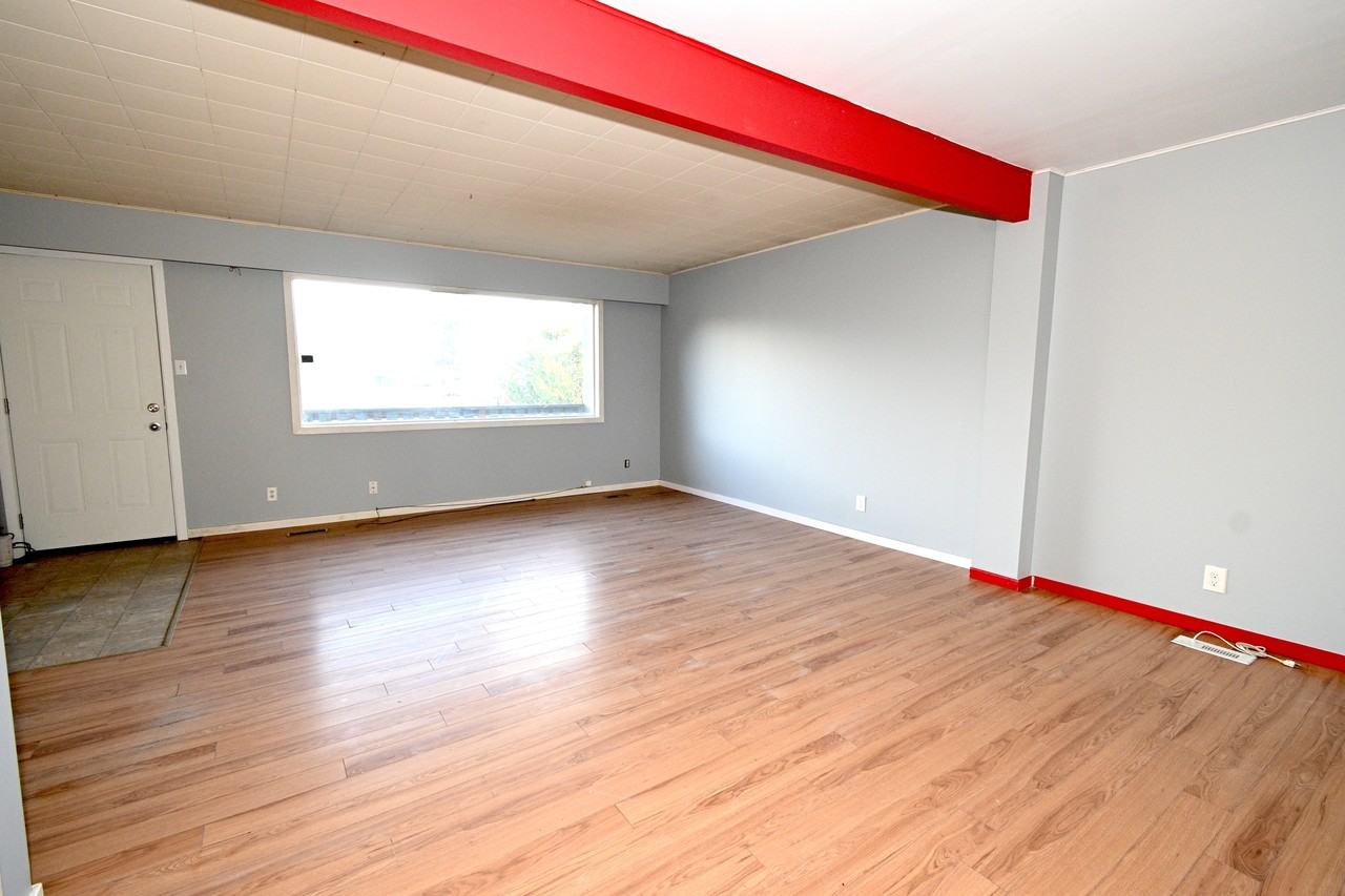 596 Central St E #1 - Photo 3 of 20