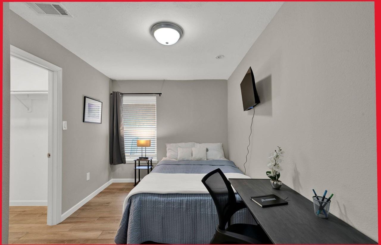 Owens St - Photo 3 of 13