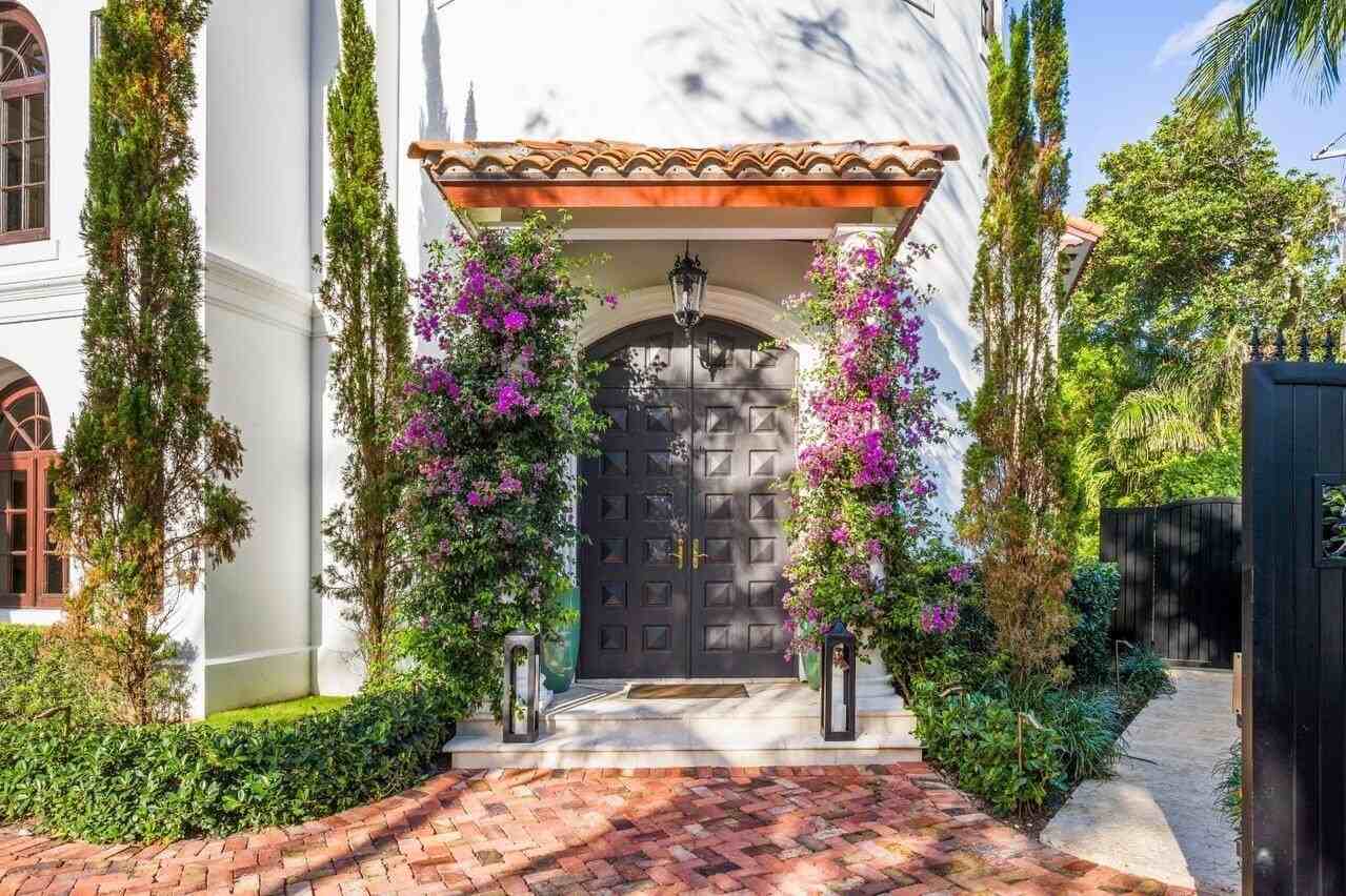 350 East Ocean Avenue - Photo 3 of 50