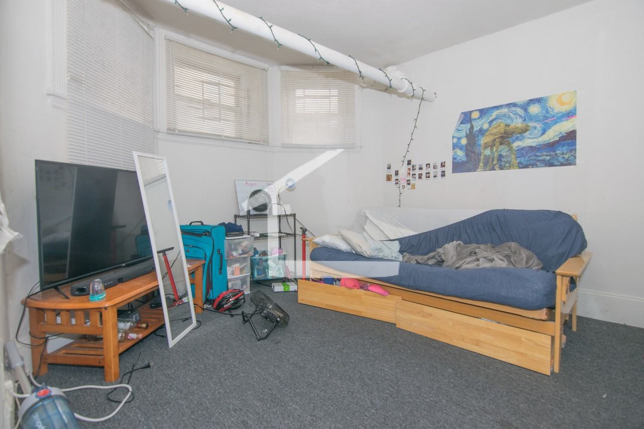 48 Brighton Ave #B2 - Photo 2 of 11