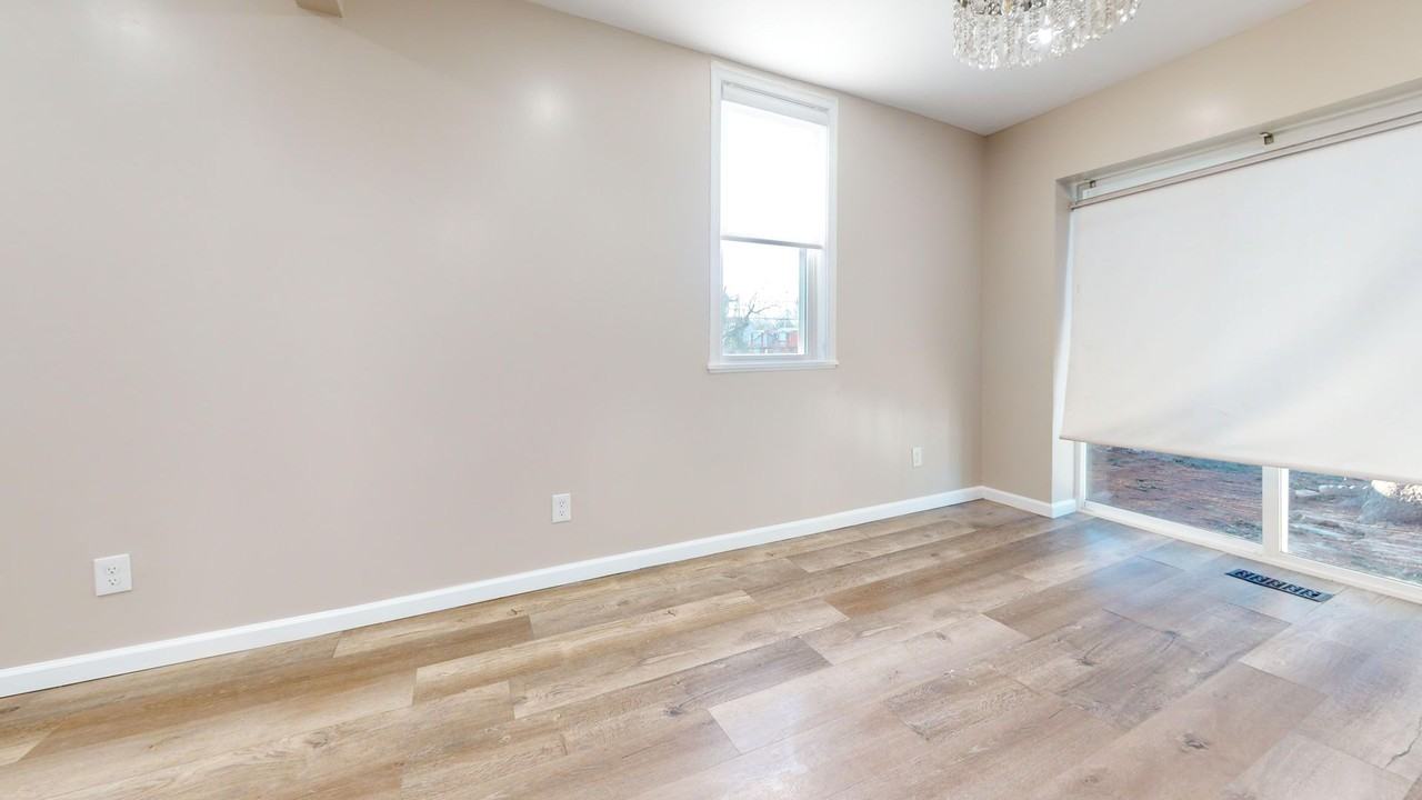 8008 Algon Ave - Photo 4 of 30