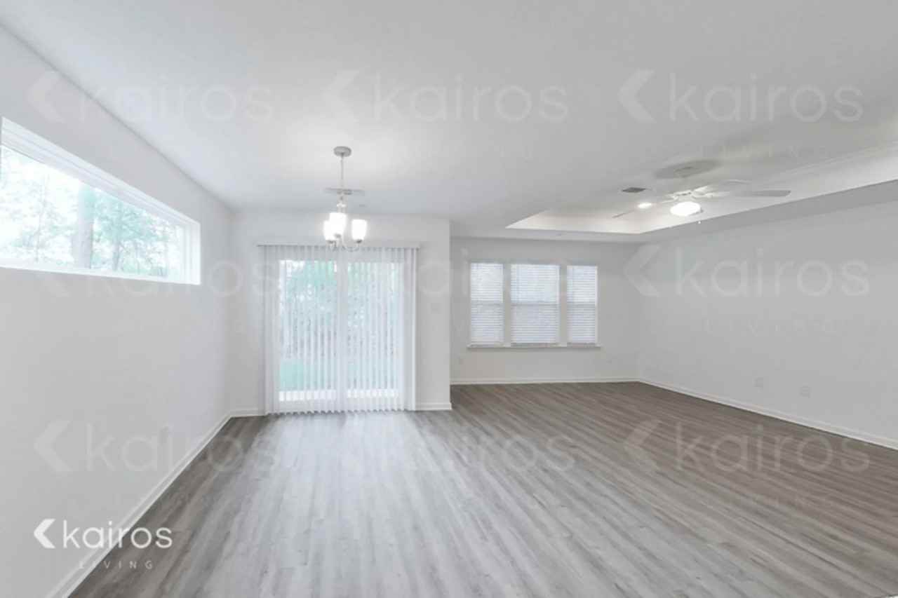 11345 Camden Court Cir - Photo 3 of 21