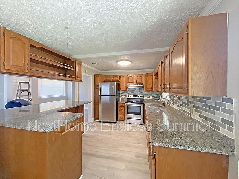 1117 Gurley Ln - Photo 2 of 17