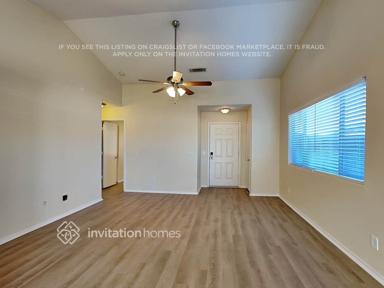 10760 W Elm Ln - Photo 3 of 16