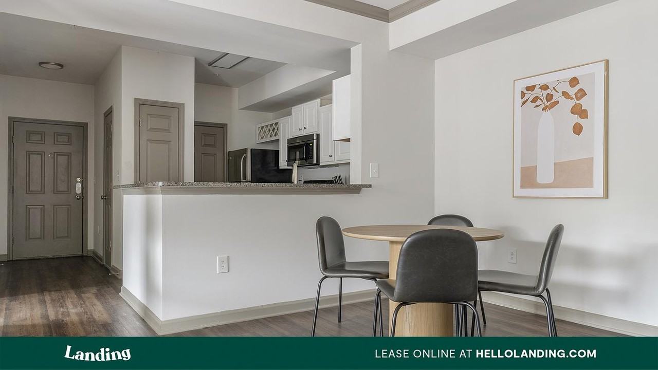 2000 Monroe Pl NE - Photo 4 of 50