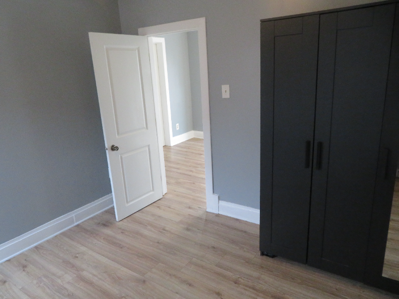 107 Manitoba Ave #2 - Photo 7 of 27