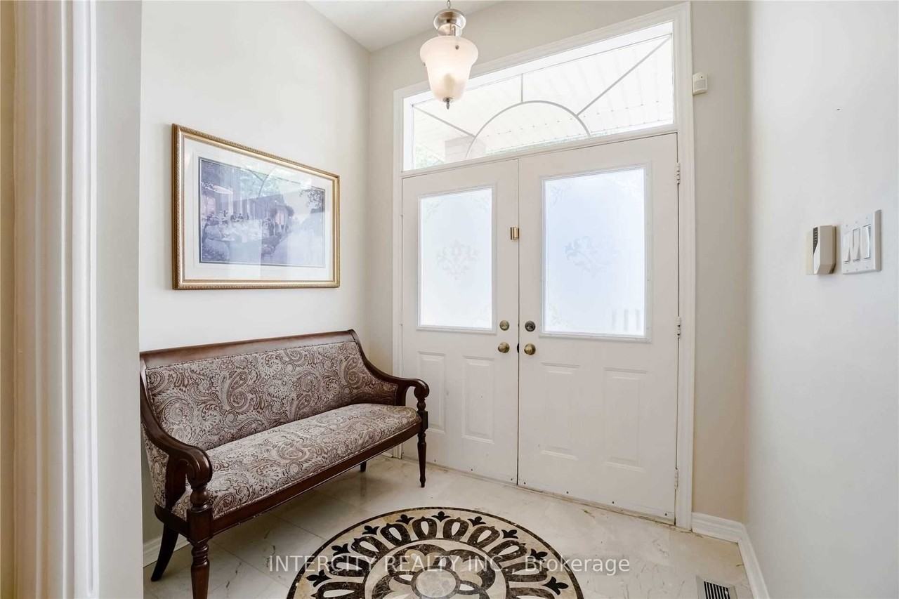 19 Stone Palace Way - Photo 3 of 13