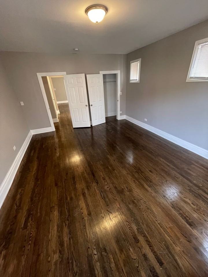 11019 S Vernon Ave - Photo 4 of 21