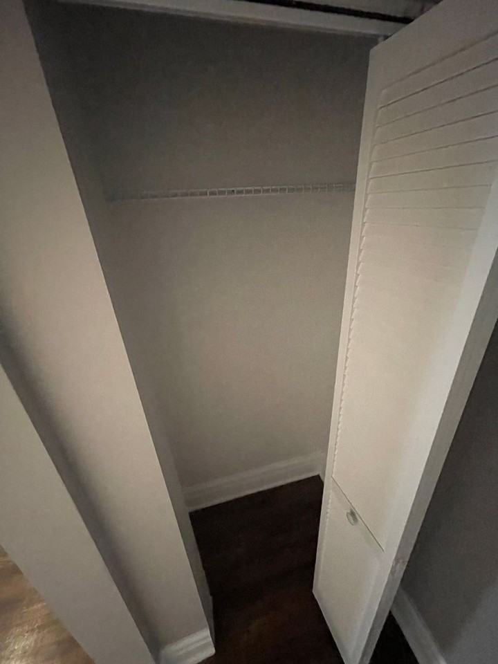 11019 S Vernon Ave - Photo 7 of 21