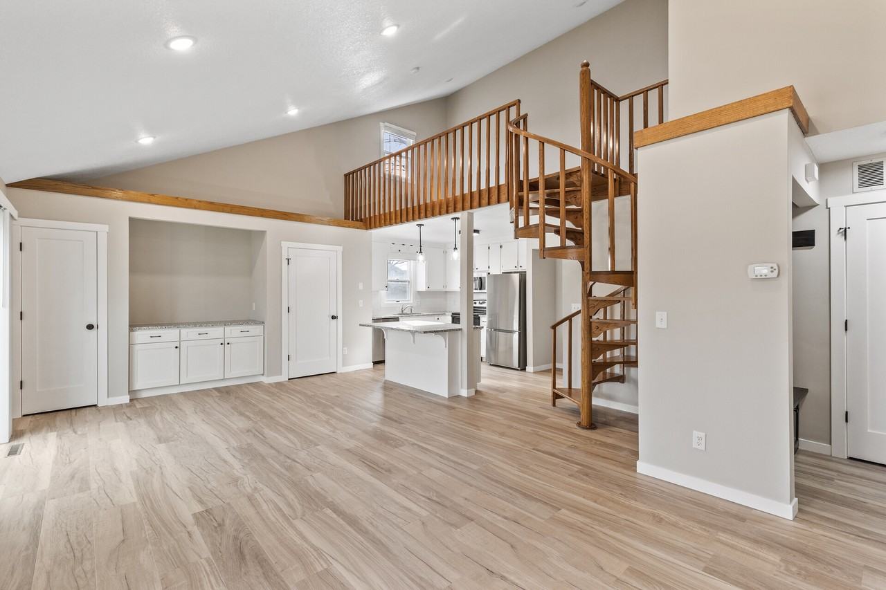 1551 Namekagon St #5 - Photo 3 of 16