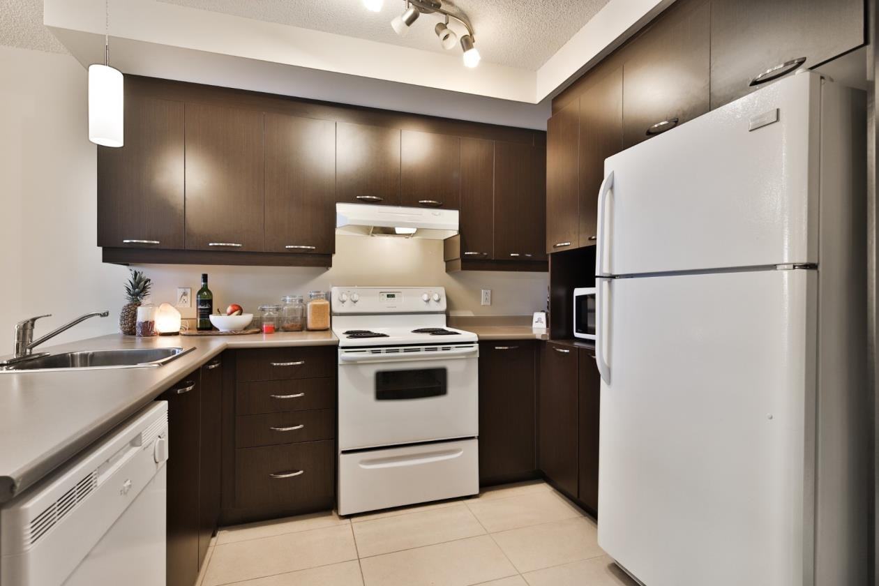639 Rue Robert-Élie #1605 — photo 3