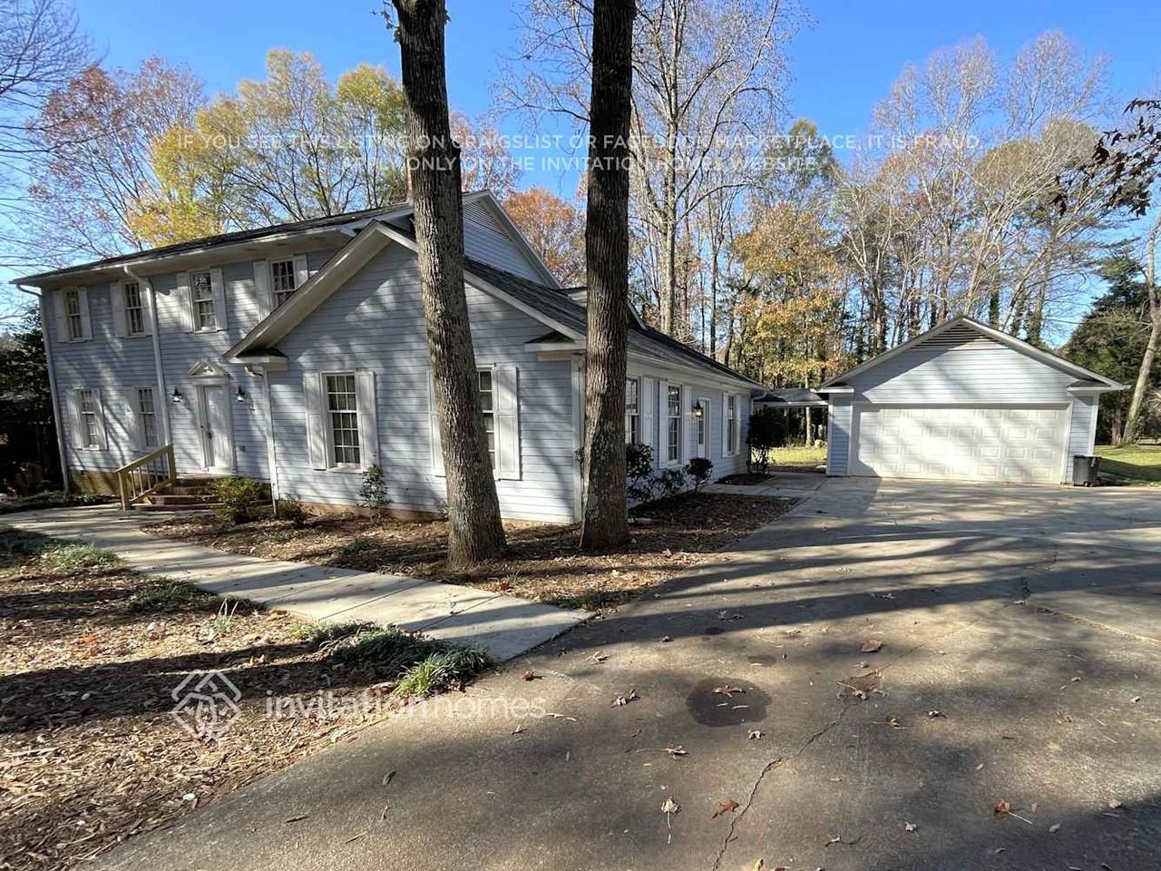 7323 Old Oak Ln - Photo 2 of 22