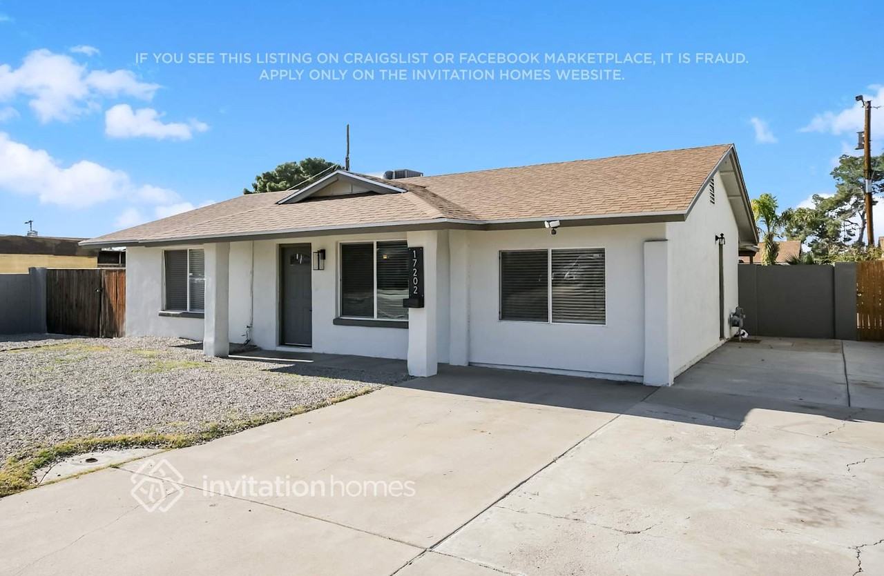 17202 N 15th Ave - Photo 2 of 16