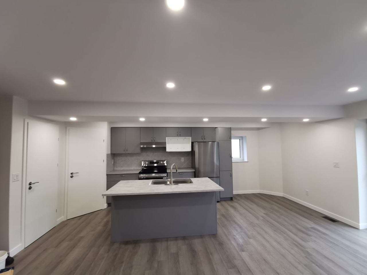 93 Rue Lorette - Photo 2 of 19