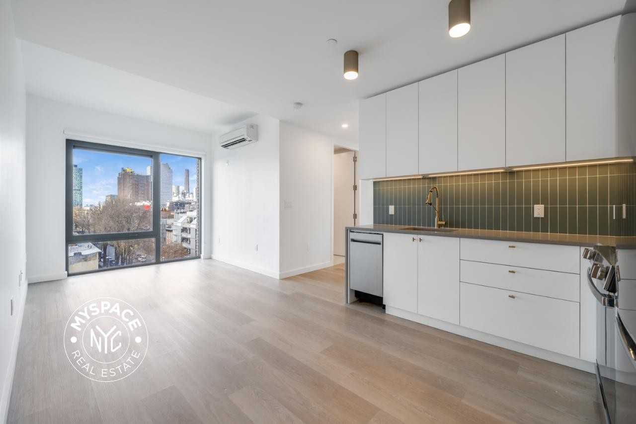527 Grand Ave #506