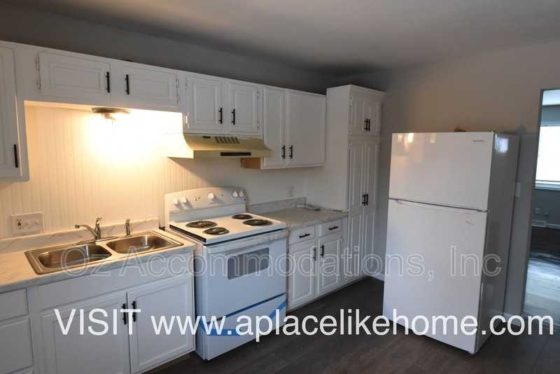 1109 S Appleton Ave - Photo 7 of 15