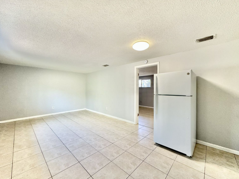 793 S Nutmeg Ter - Photo 7 of 25