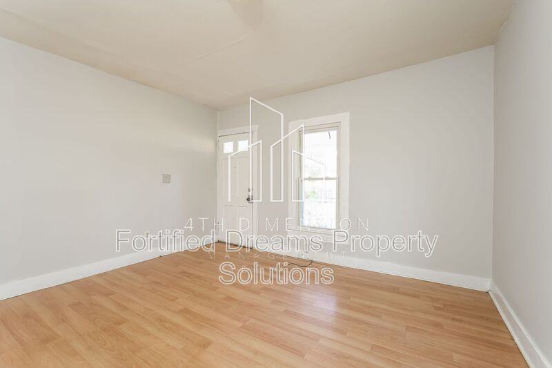 2246 Lula St - Photo 3 of 14