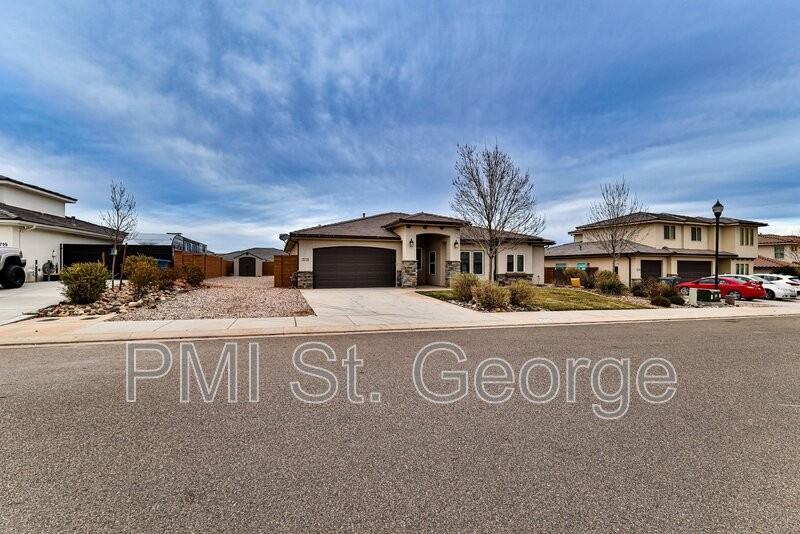 3731 E Shooting Star Ln - Photo 4 of 41