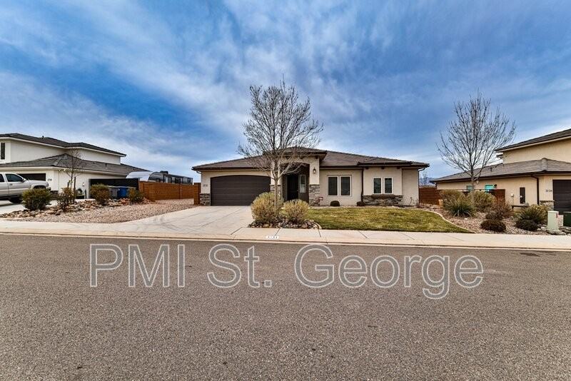 3731 E Shooting Star Ln - Photo 5 of 41