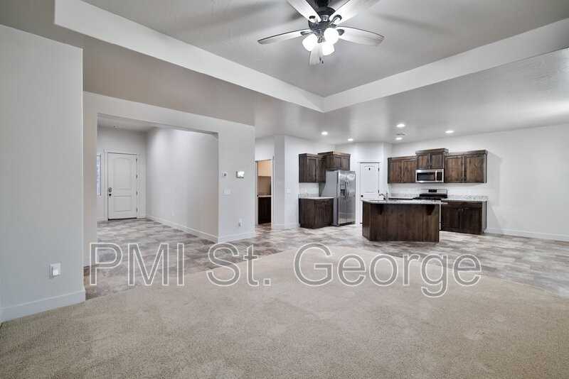 3731 E Shooting Star Ln - Photo 6 of 41